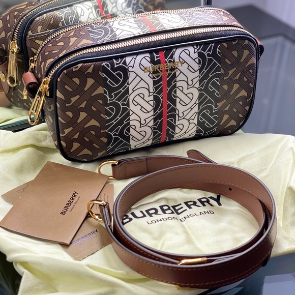 Burberry Handbags - Host Pick!!⚡️Burberry Mini E-canvas Camera Bag